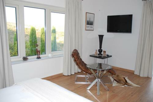 Kaminia Country Villa & Guest House