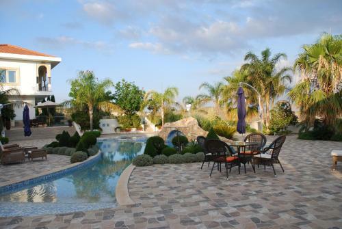 Kaminia Country Villa & Guest House