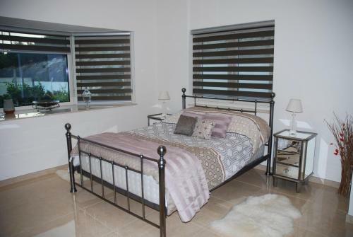 Kaminia Country Villa & Guest House