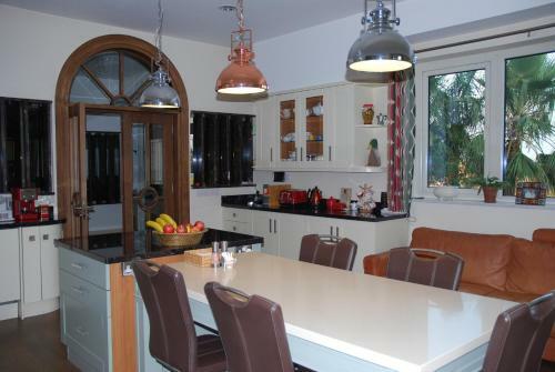 Kaminia Country Villa & Guest House