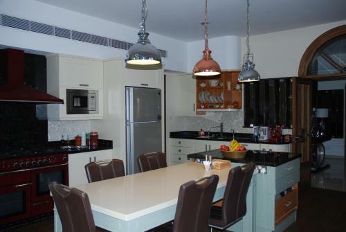 Kaminia Country Villa & Guest House