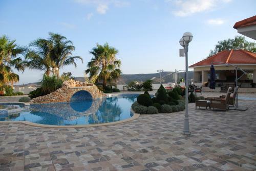 Kaminia Country Villa & Guest House