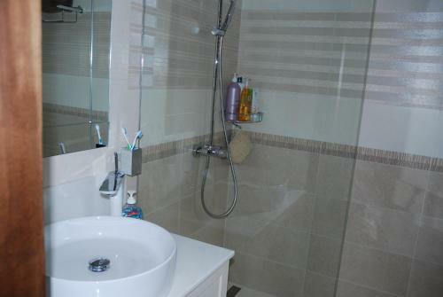 Kaminia Country Villa & Guest House