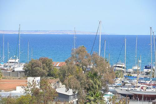 Nicolaides Sea View Apartments