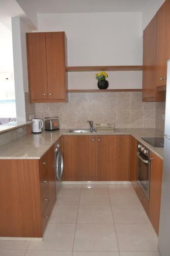 Nicolaides Sea View Apartments