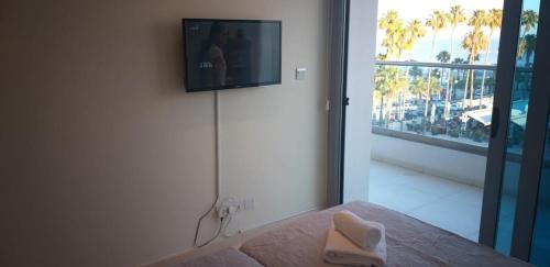Apartamento Horizon Luxury Suite At Finikoudes Beach 303