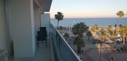 Apartamento Horizon Luxury Suite At Finikoudes Beach 303