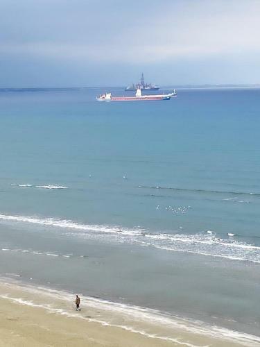 Apartamento Larnaca Seaview Rooms