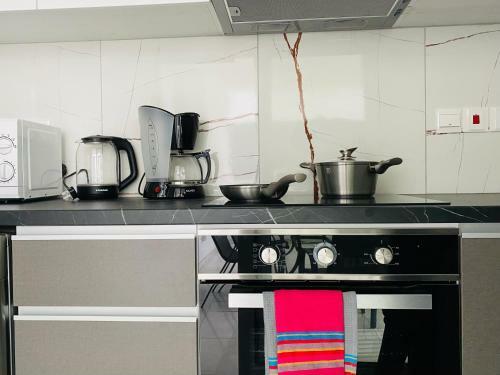 Apartamento Vivid 1-br Apt In Larnaca