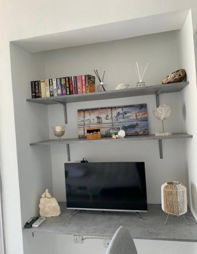 Alex Beach Apartment 503