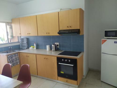 Cozy 2 Bedroom Apartment