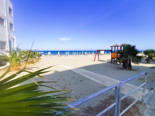 Sea-esta Seaview Apartment