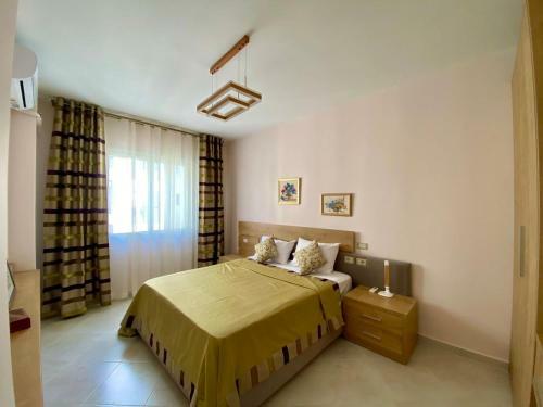 Apartments 3 Room Lara