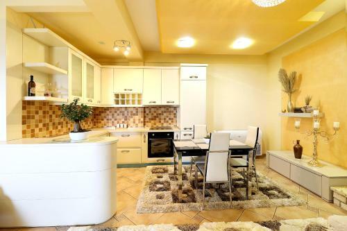 Vila Lution Apartament Villa
