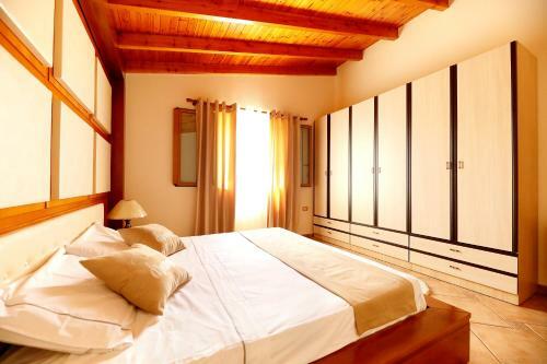 Vila Lution Apartament Villa