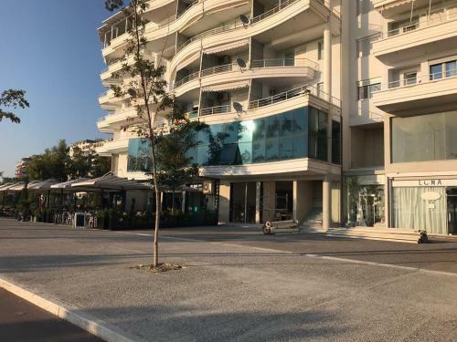 Seafront Luxury Apartment 150 Meter Secured Parking