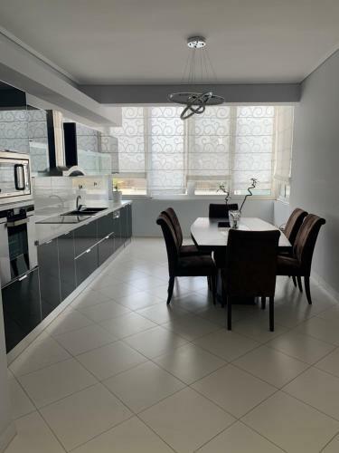 Sea La Vie Apartment