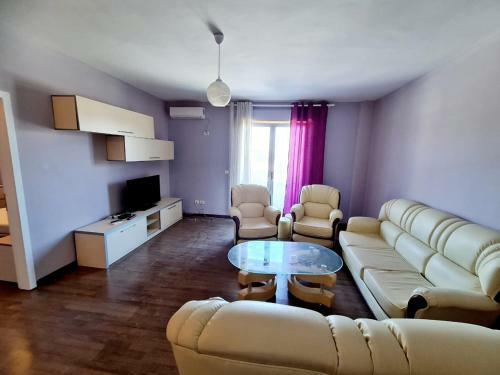 Sky - Apartment - Pink