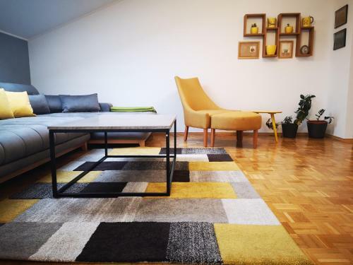 Apartment Dru?tveni Dom II