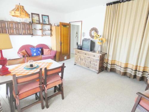 Apartamento Holiday Center 04