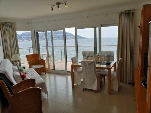 Fant�stico Apartamento En Primera L�nea De Mar
