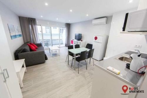 Roses Apartments Estudio 3