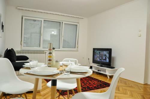Zvekir - Old Town Apartment