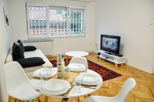 Zvekir - Old Town Apartment