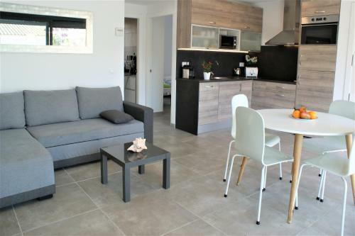 Apartamento Moderno Con Piscina Y Parking Cerca de La Playa