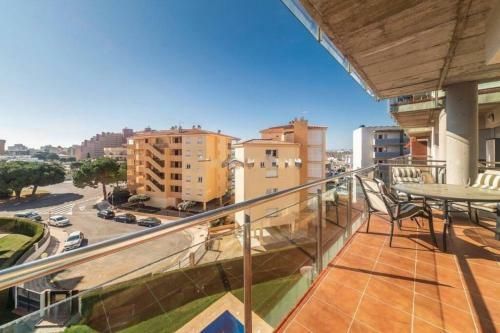 Apartamento Con Piscina Y Parking En Roses (5-3)