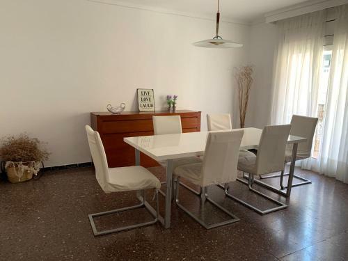 Apartamento Preci�s, Molt C�ntric, Tranquil I Balc� Molt Gran