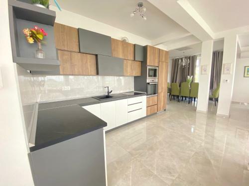 Al Qasr Luxury Villas