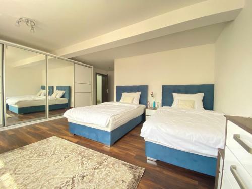 Al Qasr Luxury Villas