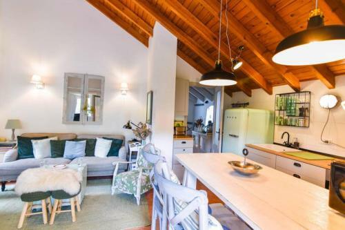 Apartamento Luminoso, Coqueto Y Moderno �tico