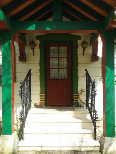 La Casita Del R�o