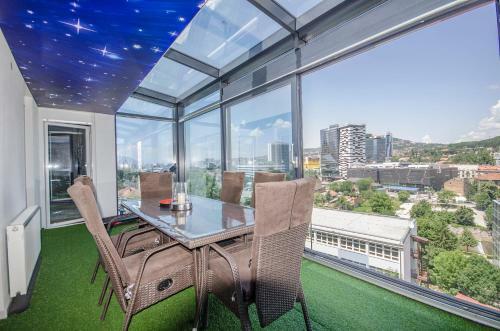 Kings View Apartment