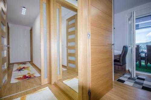 Kings View Apartment