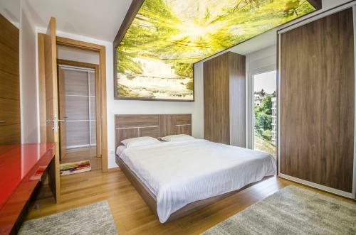 Kings View Apartment
