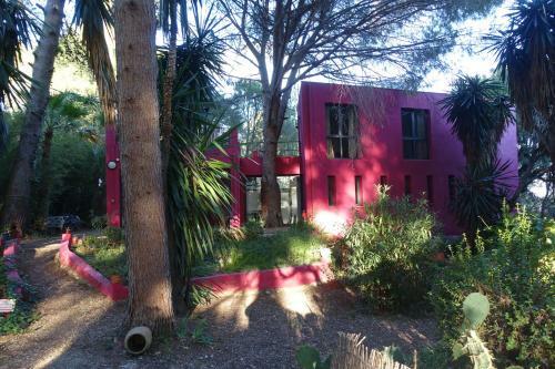 Hostal El Botanico De Sagra