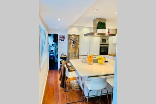 Apartamento Morri�a Coru�a-galicia, 50m de La Playa