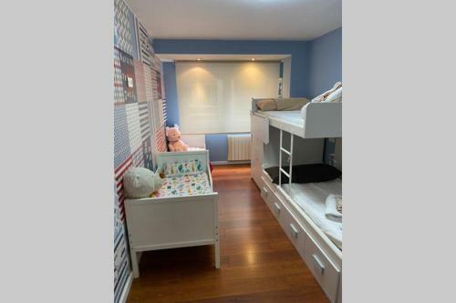 Apartamento Morri�a Coru�a-galicia, 50m de La Playa
