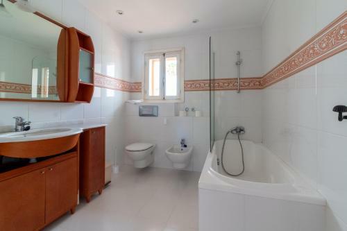 Chalet Con Piscina En Playa Almarda