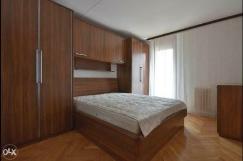 Centrally Located 2 Bedroom Apartment