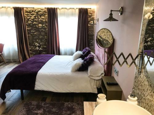 Agroturismo La Casona De Al�tiz & Bodega