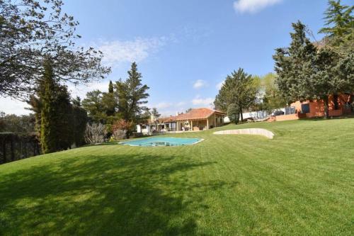 Beautiful And Quiet Villa In Madrid