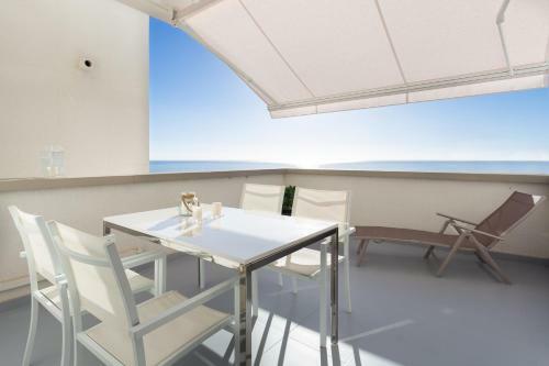 Frontline Beach Apartment