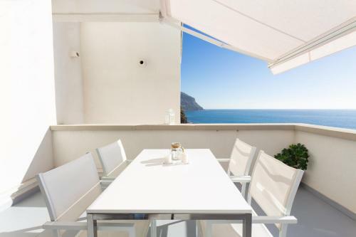Frontline Beach Apartment