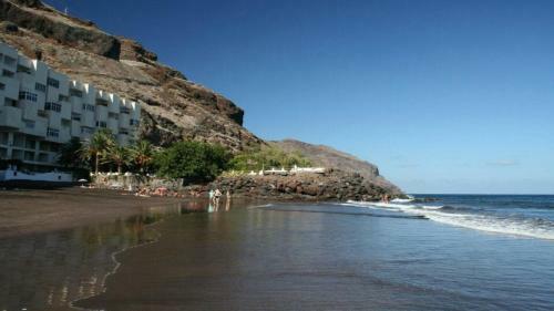 Frontline Beach Apartment