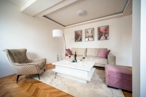 Avila Apartments