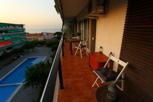 Apartment With Pool Front The Beach